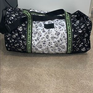 BRAND NEW PINK DUFFEL BAG